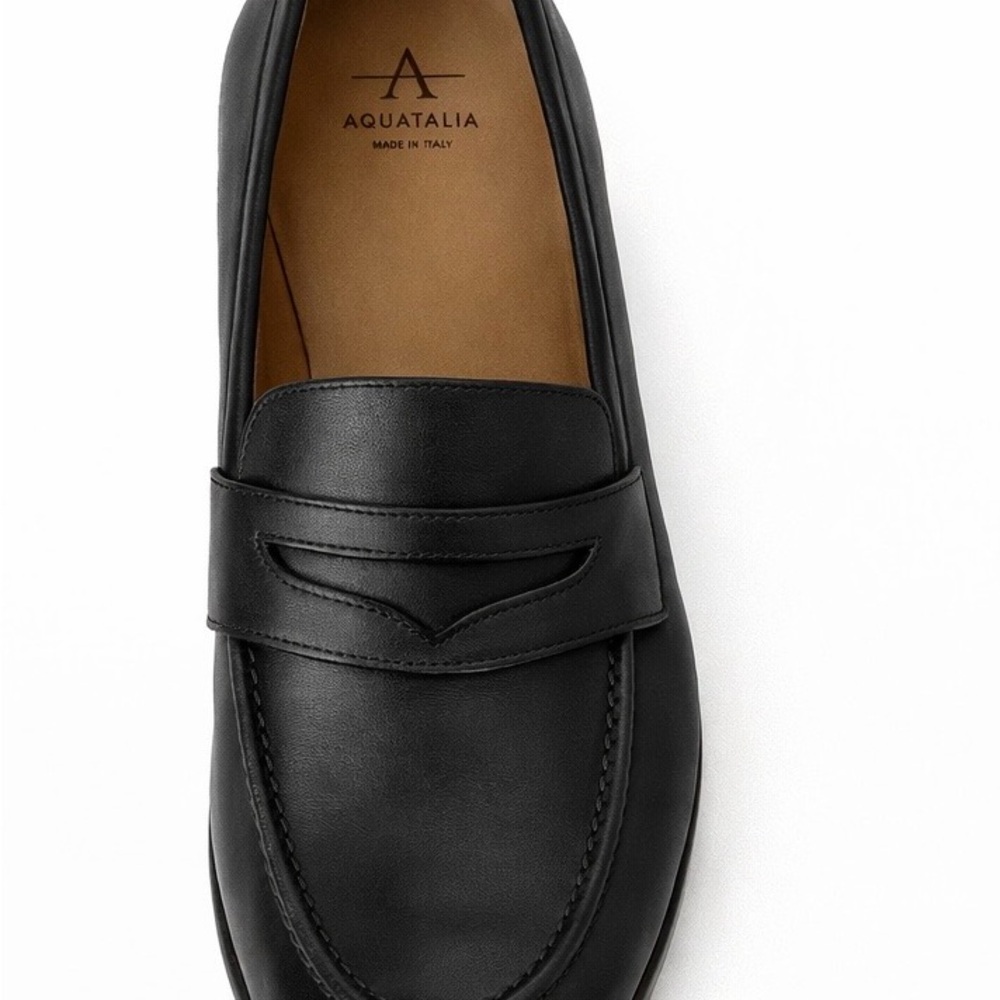 Aquatalia Women's Black Leather Loafers